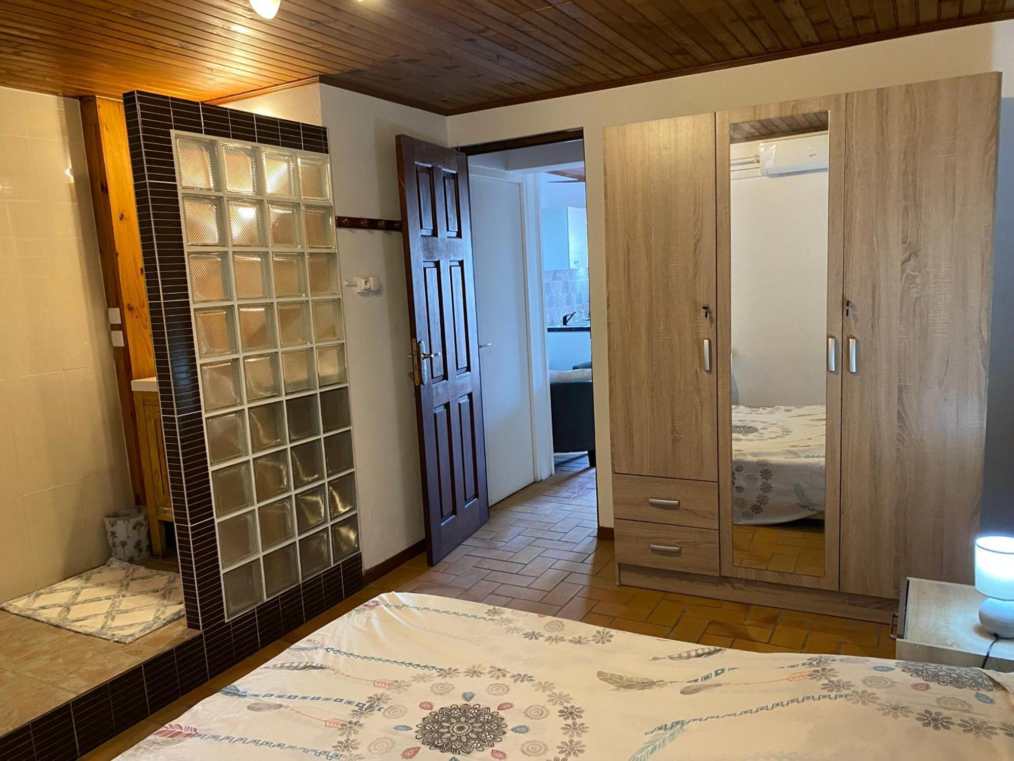 Happy Tropicaloc Apartment Saint Pierre Bagian luar foto