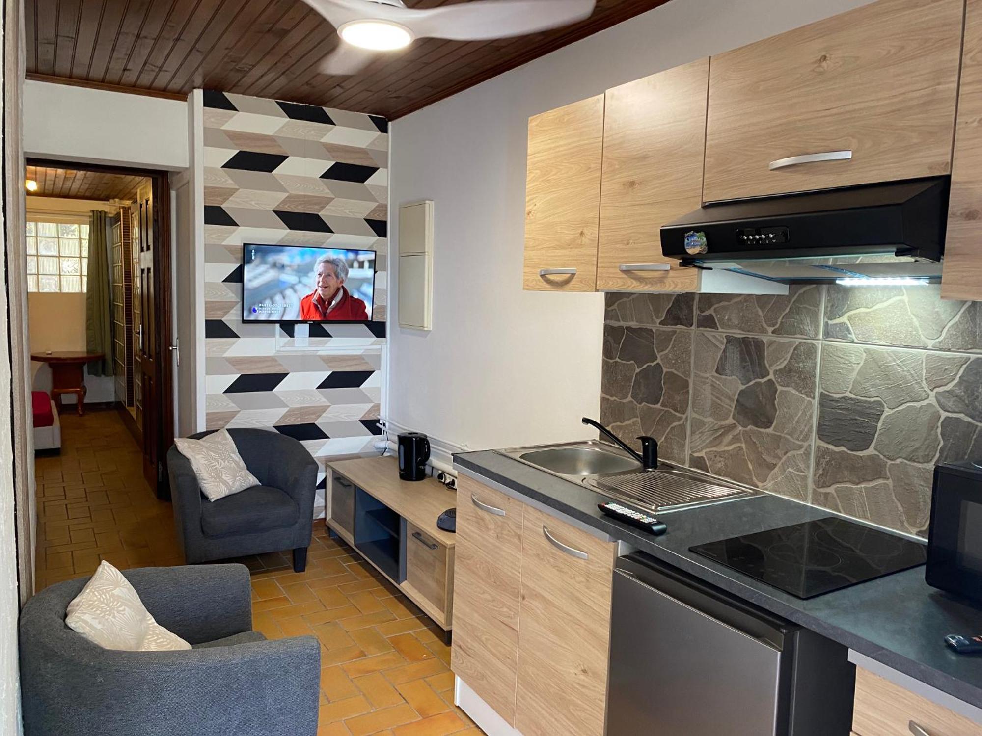 Happy Tropicaloc Apartment Saint Pierre Bagian luar foto